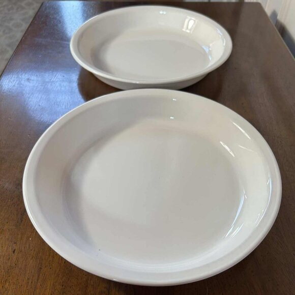 Corning Ware white 9” pie plate pair - Picture 1 of 9